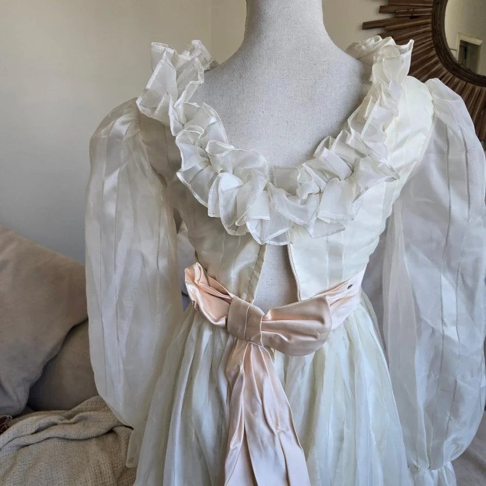 Emma Domb Vintage 70s Ivory Organza Wedding Bridal Gown Prairie Pink Sash XXS/XS